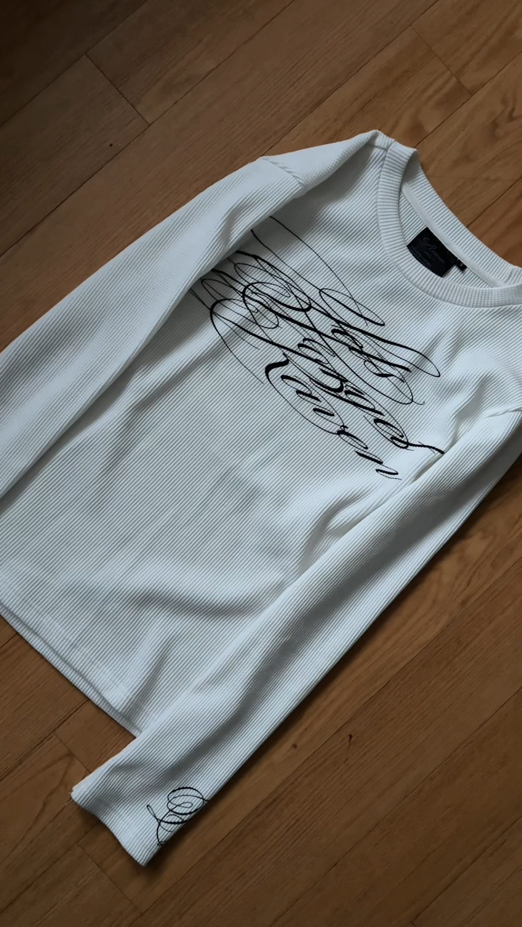 Cursive Longsleeve