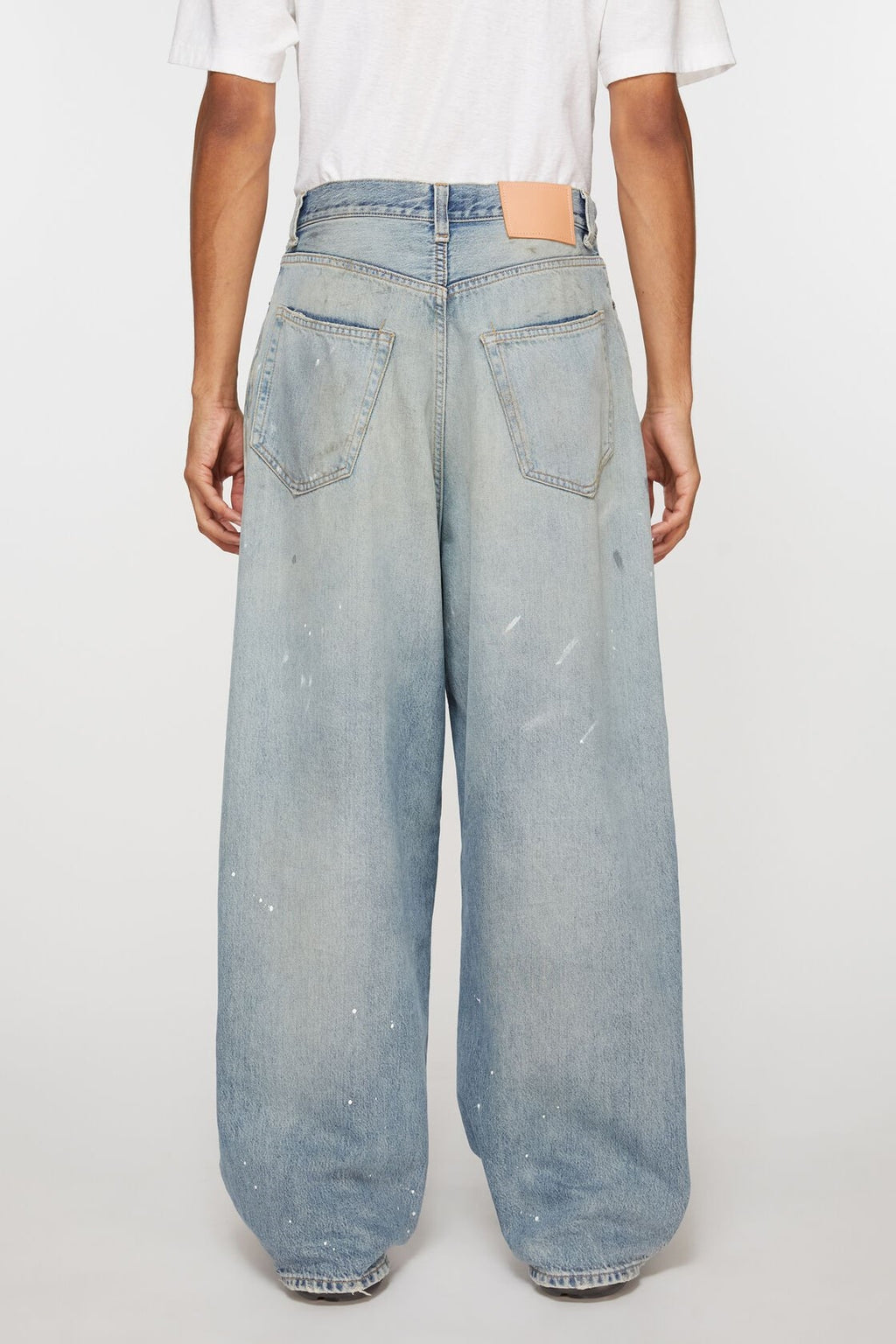 SUPER BAGGY FIT JEANS